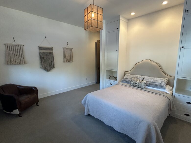 A Refined Tahoe Escape on the Fairway - Truckee, California