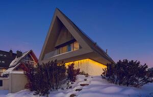 Award-Winning Alpine Sanctuary in Kościelisko - Kościelisko, Poland