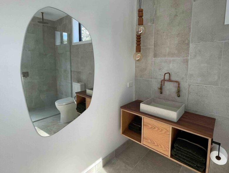 Architectural Coastal Retreat Above the Bay of Plenty - Matatā, New Zealand