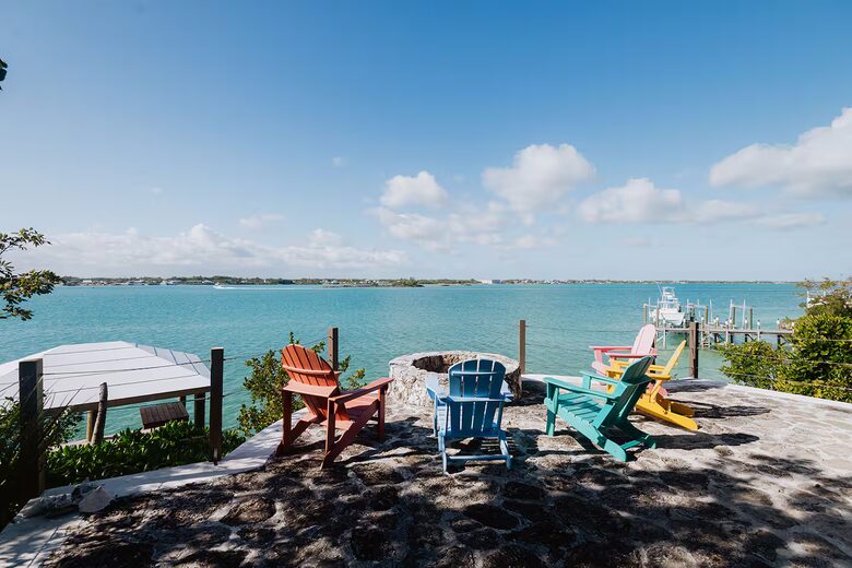 Spanish-Style Harbourfront Escape in Abaco - Marsh Harbour, Bahamas