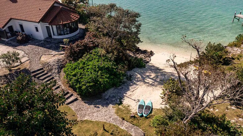Spanish-Style Harbourfront Escape in Abaco - Marsh Harbour, Bahamas
