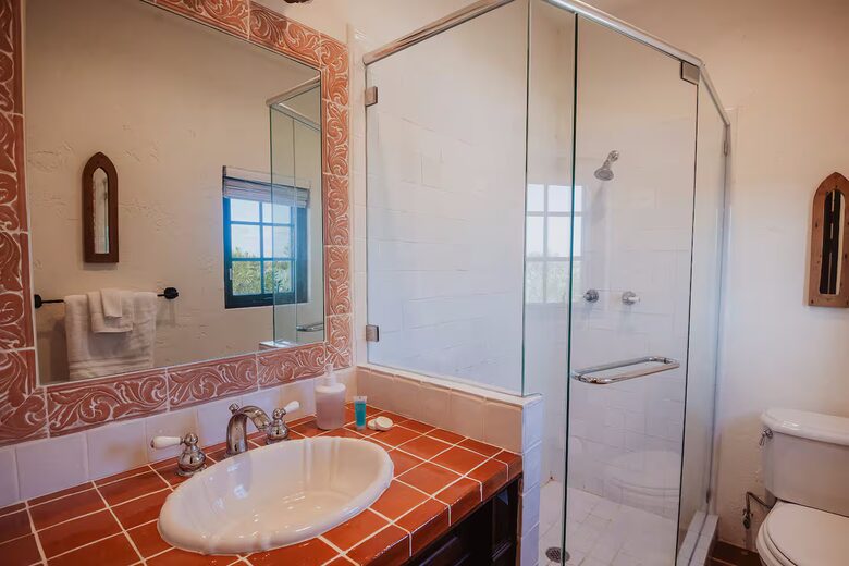 Spanish-Style Harbourfront Escape in Abaco - Marsh Harbour, Bahamas