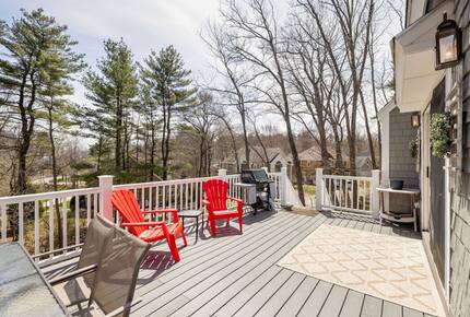 Walkable Charm Near Ogunquit Beach - Ogunquit, Maine