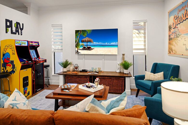 Siesta Key Tiki Hut Hideaway | With large private pool & spa - Sarasota, Florida