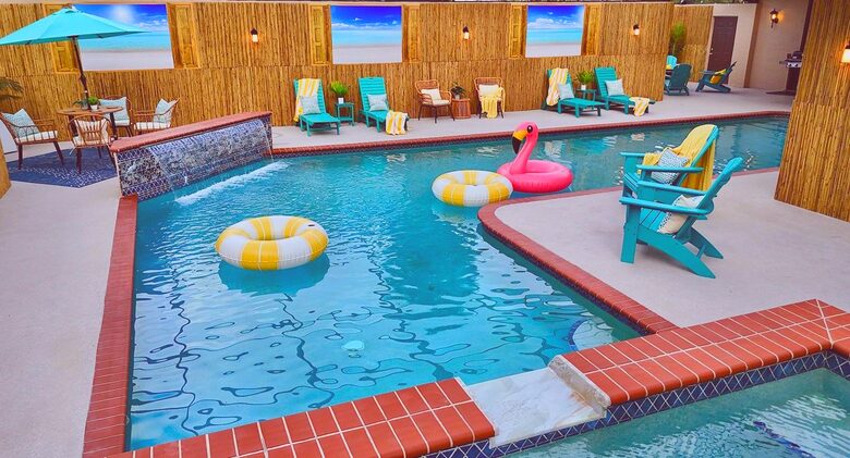 Siesta Key Tiki Hut Hideaway | With large private pool & spa - Sarasota, Florida