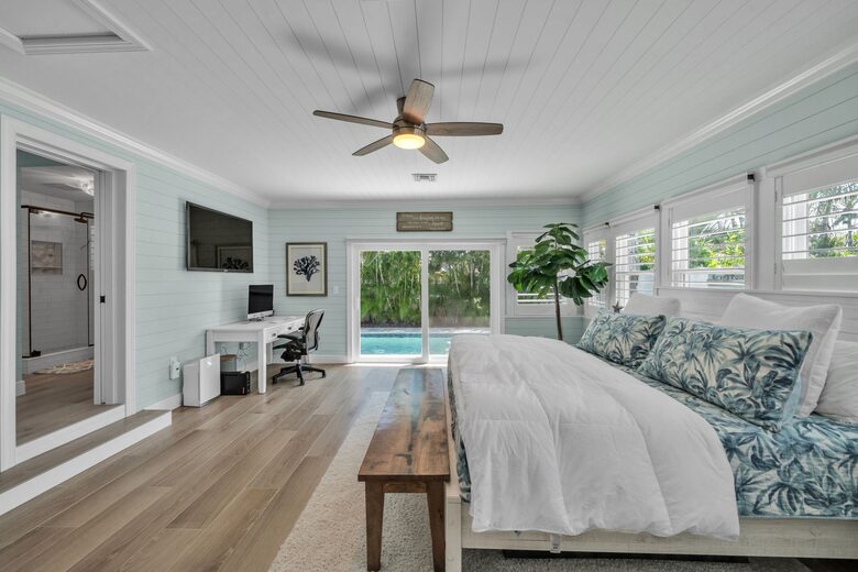 Clearwater Beach Bungalow - Clearwater Beach, Florida