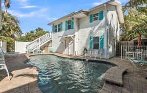Coastal Triplex - A block from beach! - Clearwater, Florida
