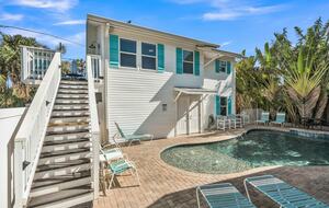 Coastal Triplex - A block from beach! - Clearwater, Florida