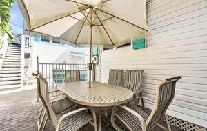 Coastal Triplex - A block from beach! - Clearwater, Florida