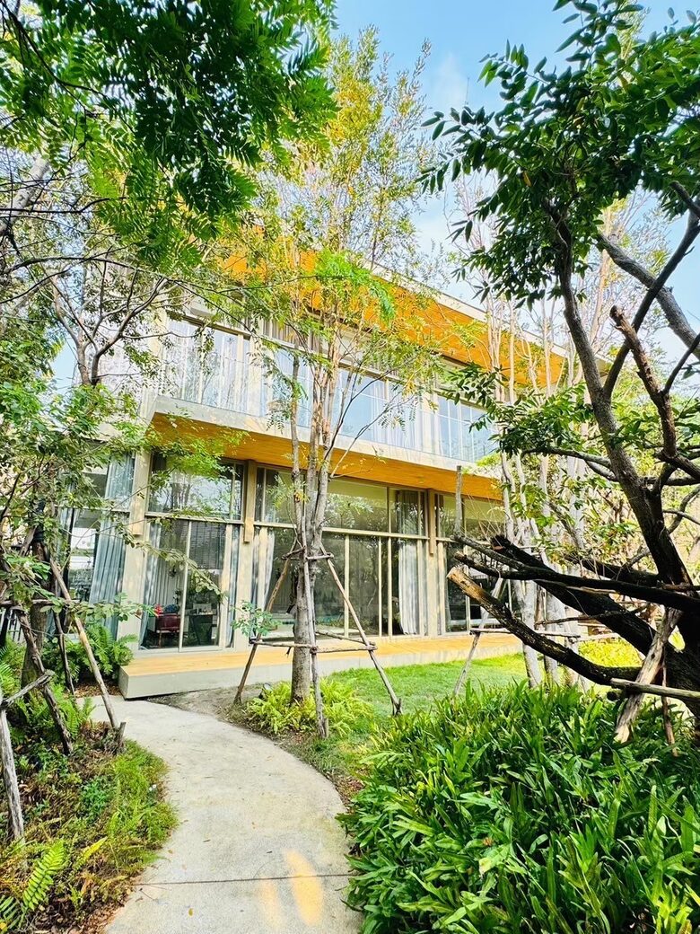 Private Glass House Estate with Pool and Garden in Bangpakong - Chachoengsao, Thailand