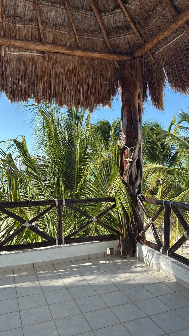 Beach front house with pool in Yucatan - Chicxulub Puerto, Mexico