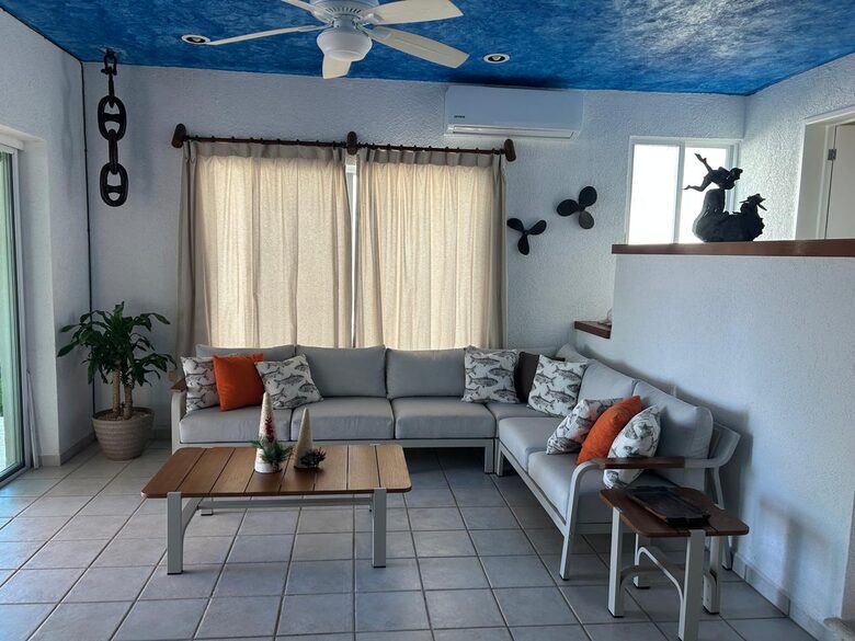 Beach front house with pool in Yucatan - Chicxulub Puerto, Mexico