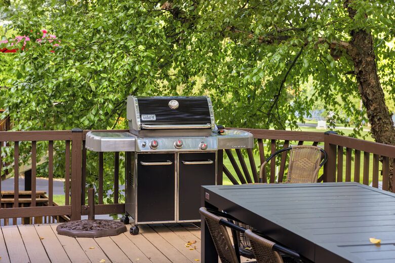 Riverfront Chalet Retreat near Harpers Ferry - Harpers Ferry, West Virginia