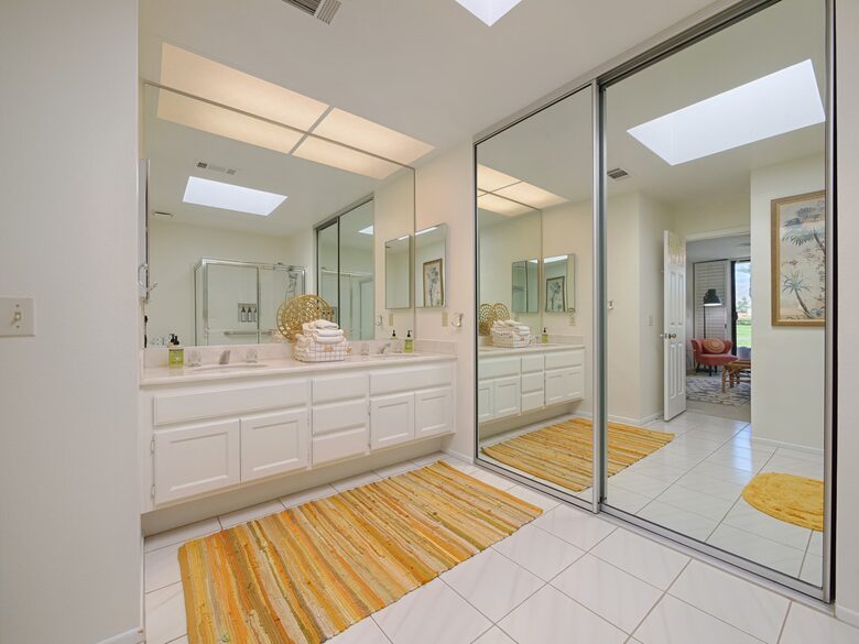 Cheery Palm Desert Retreat Near Golf, Tennis & Coachella - Palm Desert, California