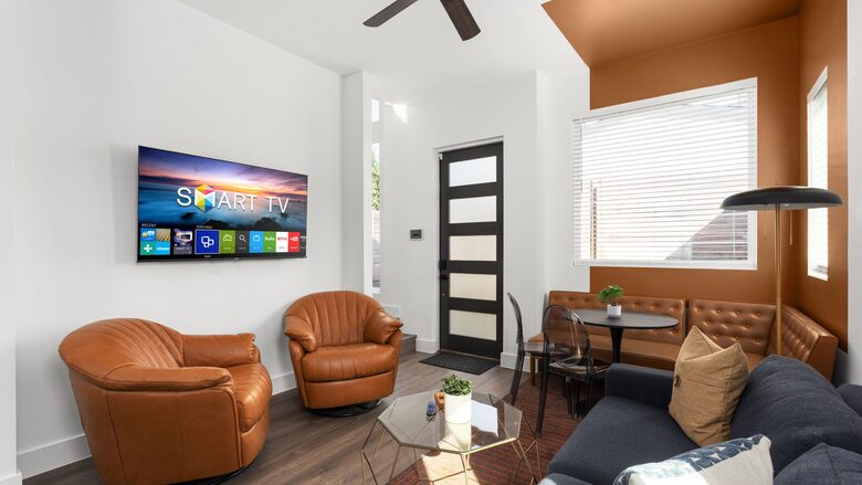 Modern Austin Home Near Downtown - Austin, Texas