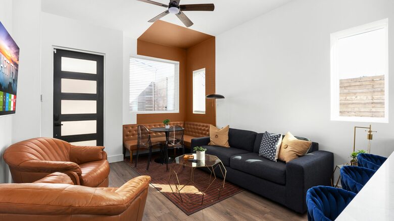 Modern Austin Home Near Downtown - Austin, Texas