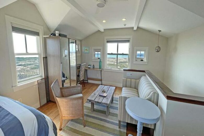 Front-Row Coastal Escape on Cormorant Cove - Block Island, Rhode Island