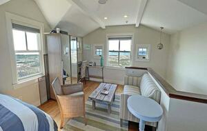 Front-Row Coastal Escape on Cormorant Cove - Block Island, Rhode Island