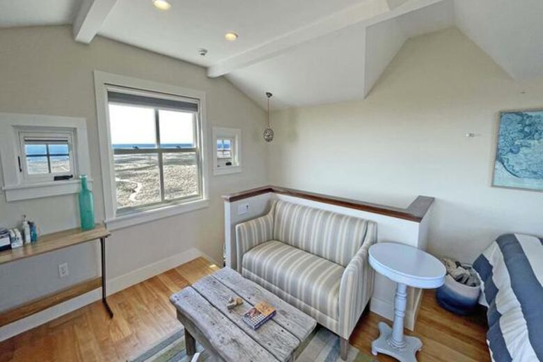 Front-Row Coastal Escape on Cormorant Cove - Block Island, Rhode Island