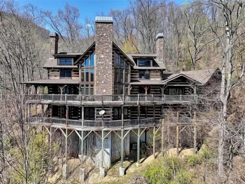 Eagles Nest | Premier Mountain Estate in Maggie Valley - Maggie Valley, North Carolina