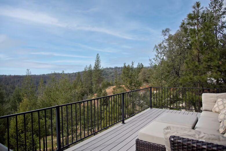 Sierra Foothills Sunset Estate - Colfax, California