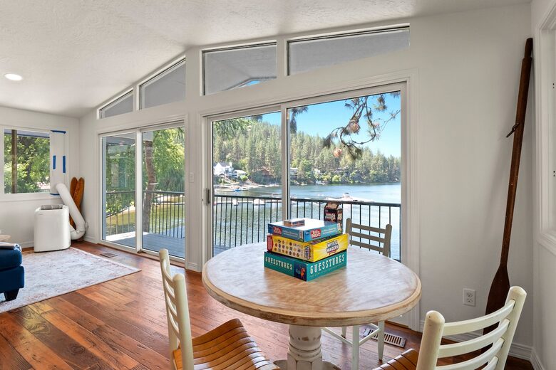 Private Lakefront Retreat on Liberty Lake - Liberty Lake, Washington