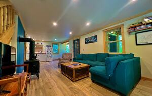Cozy Mt. Baker Cabin with Forest & Mountain Views - Deming, Washington