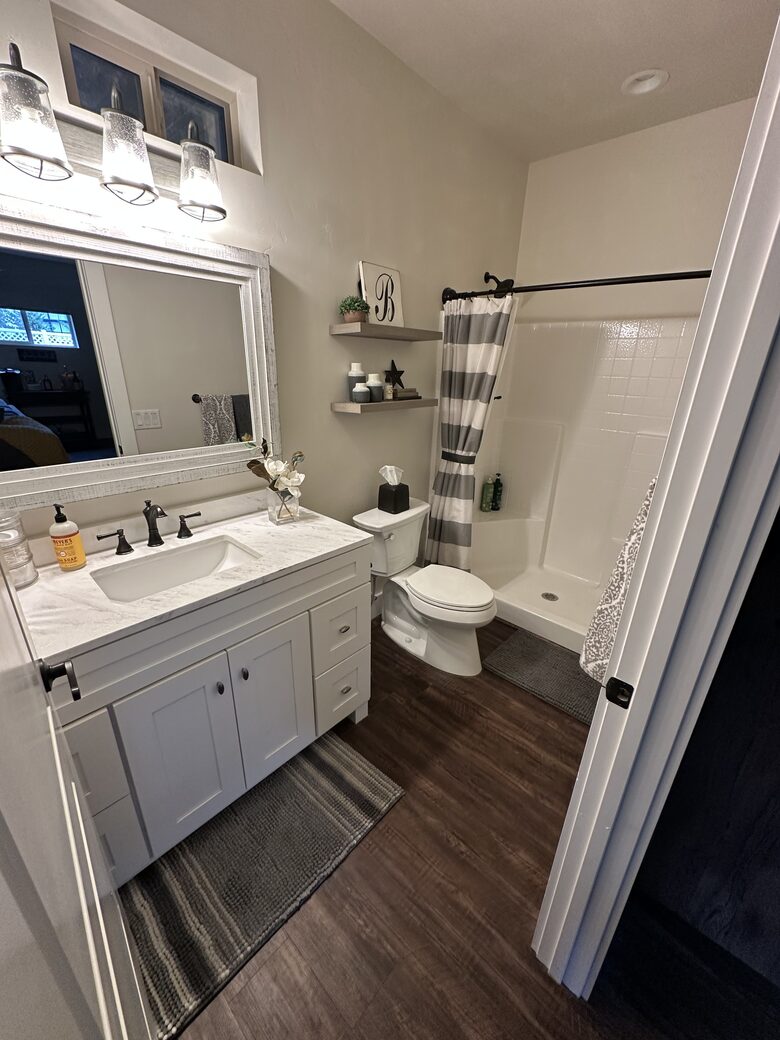 Spacious Idaho Getaway Minutes from Downtown Eagle - Eagle, Idaho