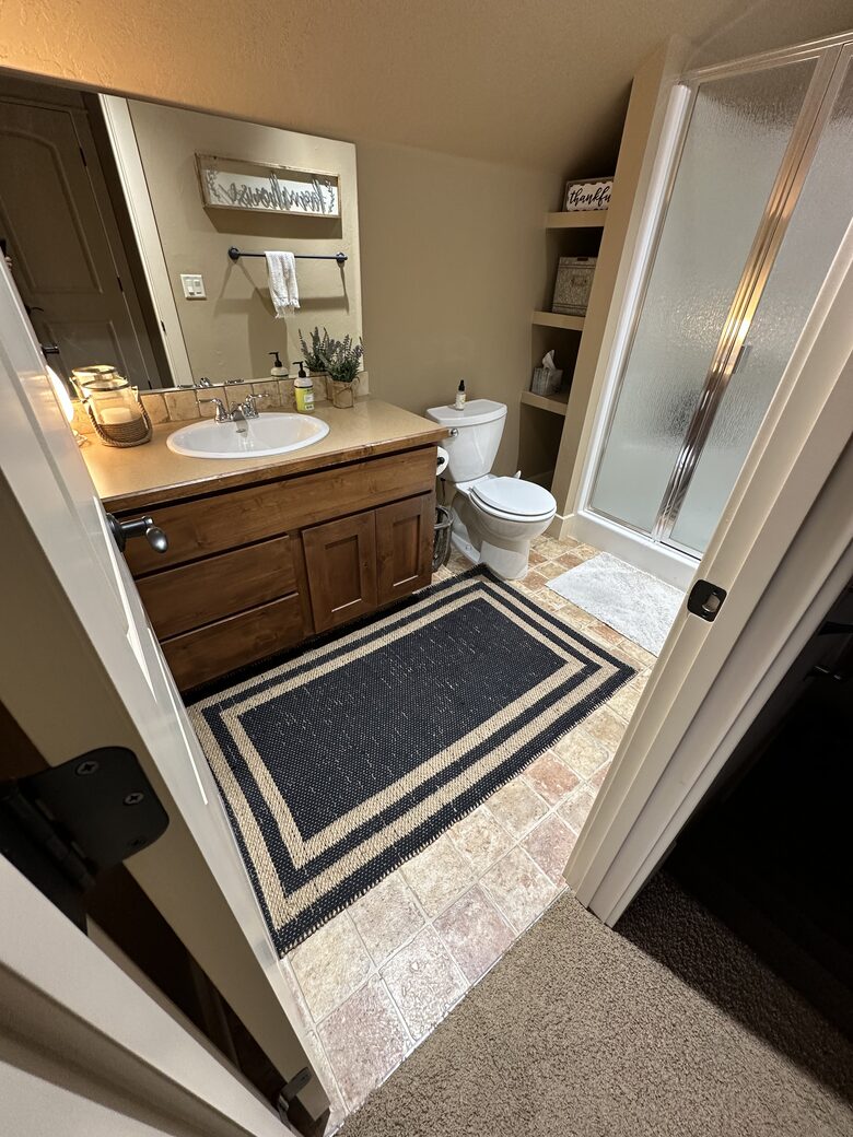 Spacious Idaho Getaway Minutes from Downtown Eagle - Eagle, Idaho