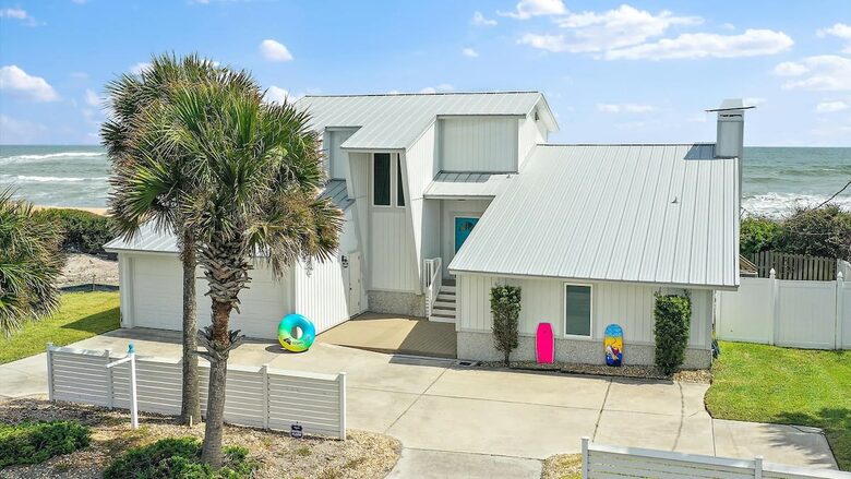 Modern Oceanfront Retreat on Ponte Vedra Beach - Jacksonville Beach, Florida