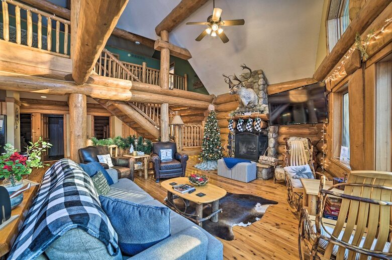 Social Chalet at Schuss Mountain - Mancelona, Michigan