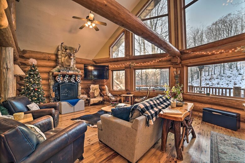 Social Chalet at Schuss Mountain - Mancelona, Michigan