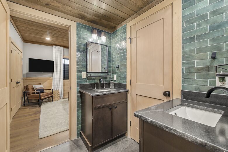 Bathroom 4