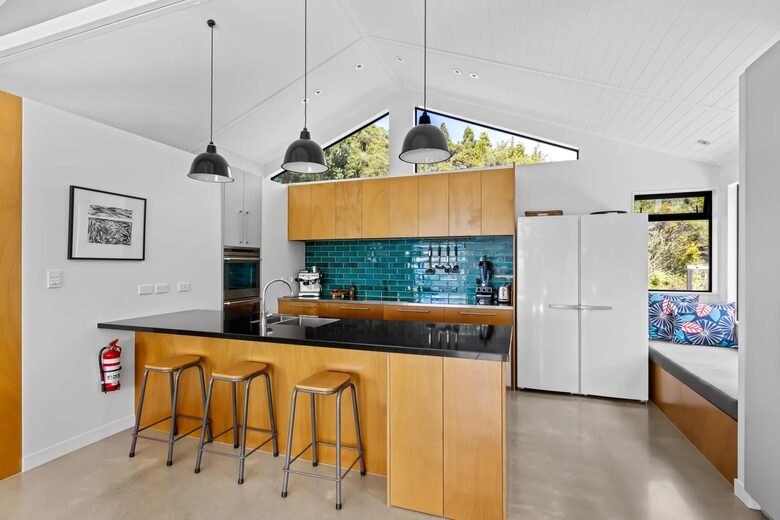 Elevated Harbour View Home with Exceptional Privacy in Mahurangi West - Warkworth, New Zealand