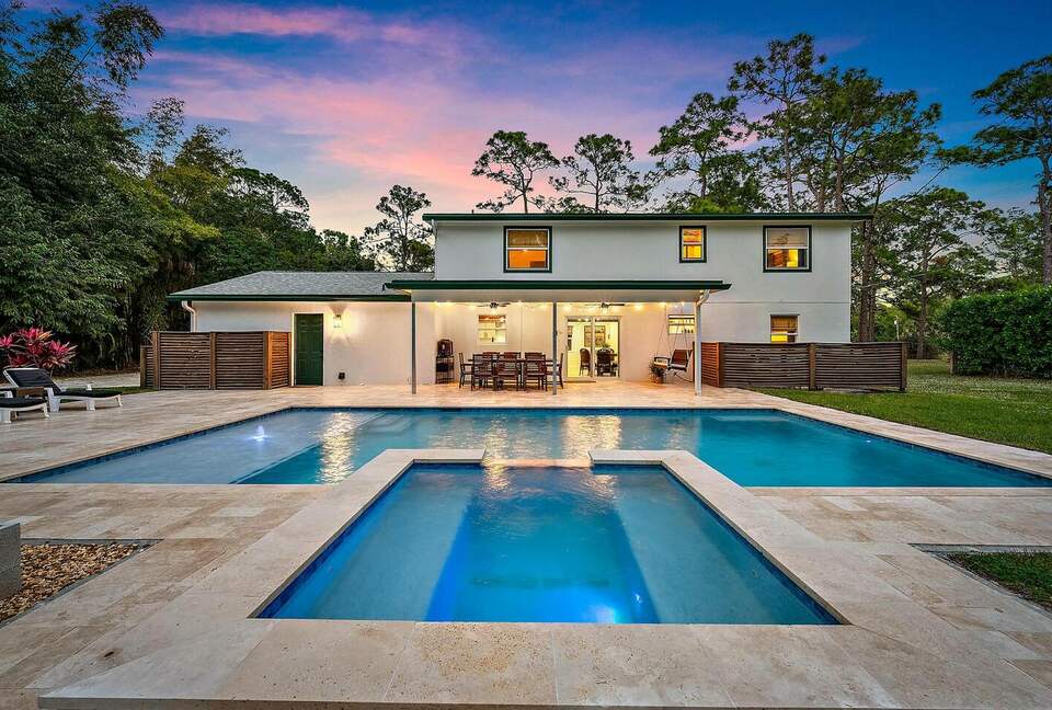 Resort-Style Jupiter Retreat on 1.25 Acres - Jupiter, Florida