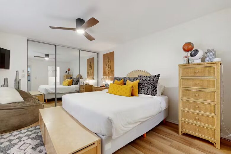 Cheery Palm Desert Retreat Near Golf, Tennis & Coachella - Palm Desert, California