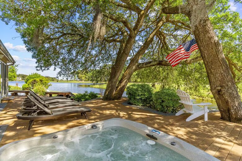 Private Waterfront Golf-View Escape in Sunset Beach - Sunset Beach, North Carolina