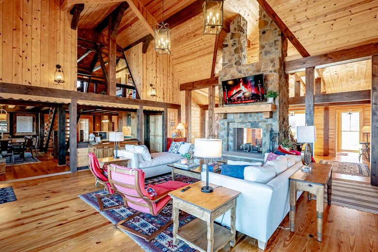 French-Country Mountain Retreat in Old Timberline - Davis, West Virginia