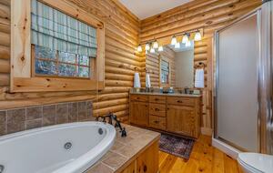 Private White Oak Mountain Retreat with Expansive Decks - Columbus, North Carolina