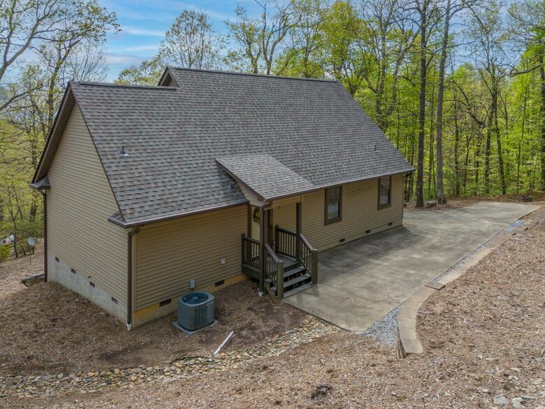 Peaceful Forest Escape Near Lake Lure & Tryon - Columbus, North Carolina