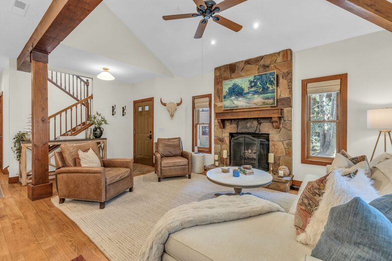 Chic Park City Townhome with Warm Mountain Style - Park City, Utah