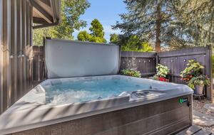 Chic Park City Townhome with Warm Mountain Style - Park City, Utah