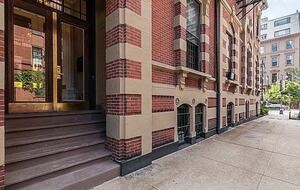 Designer Back Bay Hideaway - Boston, Massachusetts