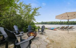 Private Sandy Beach Home on Lake Naomi - Pocono Pines, Pennsylvania