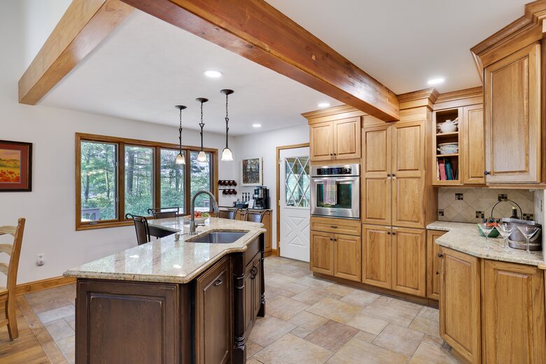 Private Sandy Beach Home on Lake Naomi - Pocono Pines, Pennsylvania