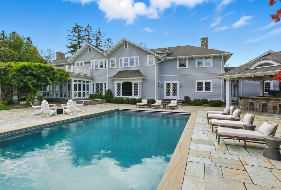 Luxury Finger Lakes Lakefront Retreat on Seneca Lake - Geneva, New York
