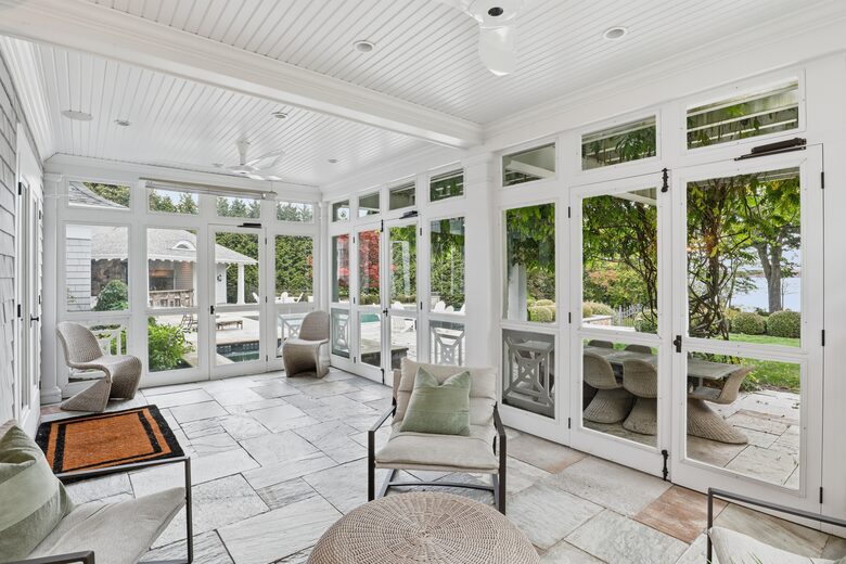 Luxury Finger Lakes Lakefront Retreat on Seneca Lake - Geneva, New York