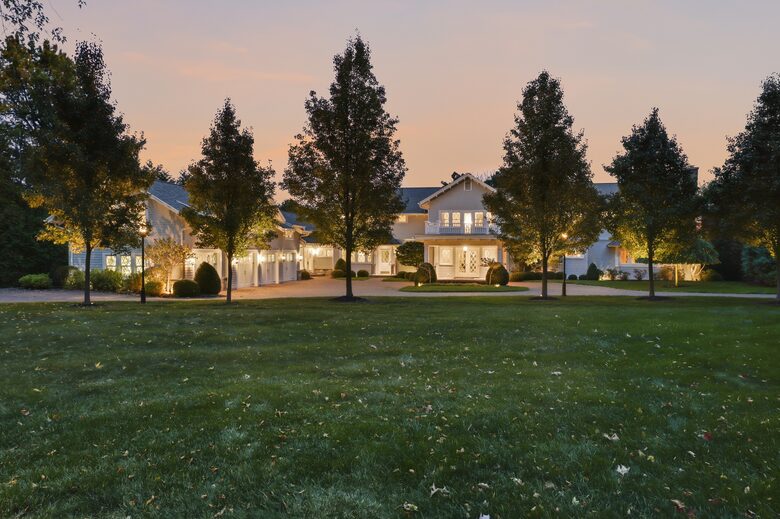 Luxury Finger Lakes Lakefront Retreat on Seneca Lake - Geneva, New York