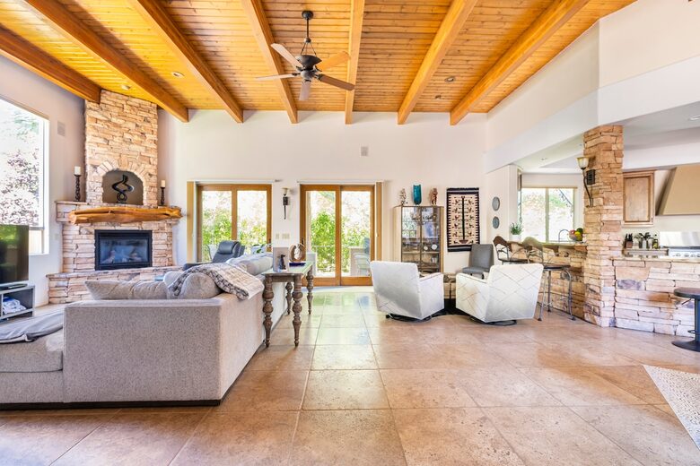 Elevated Red Rock Retreat with Trail Access - Sedona, Arizona