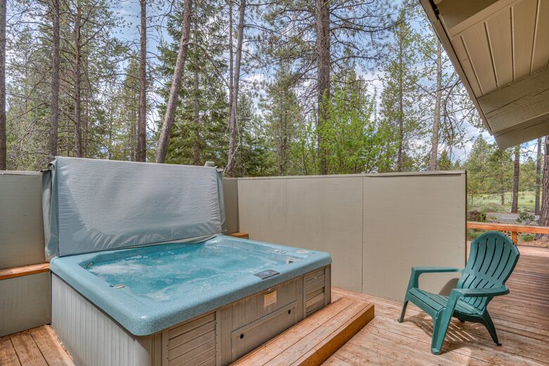 Spacious Sunriver Retreat Near the Deschutes River - Sunriver, Oregon